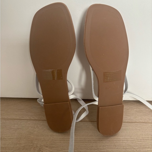 New! Steve Madden Wynn Sandal - Picture 3 of 5